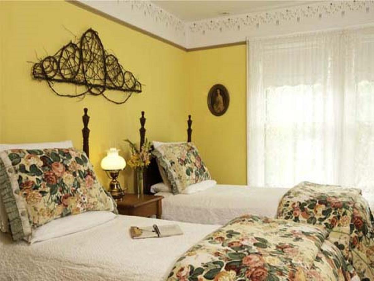 Golden Stage Inn Proctorsville 외부 사진